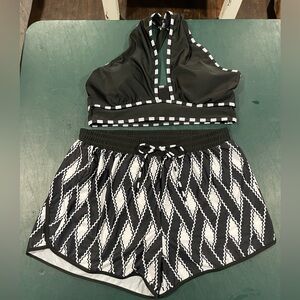 BNWOT 2 piece swimsuit size XL